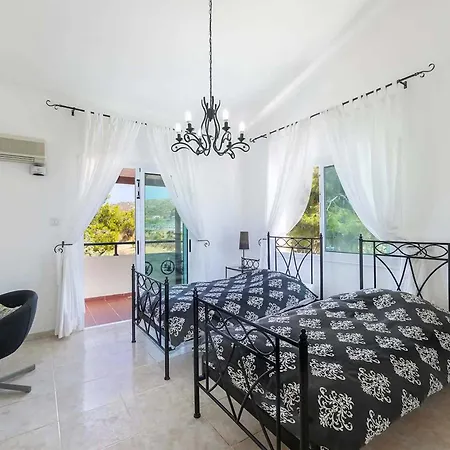 Pine Retreat Αργάκα